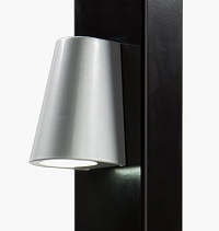 Купить Элегантное LED-освещение Locinox (Бельгия) TRICONE для ворот, цвета zilver и 9005 (черный) в Зернограде
